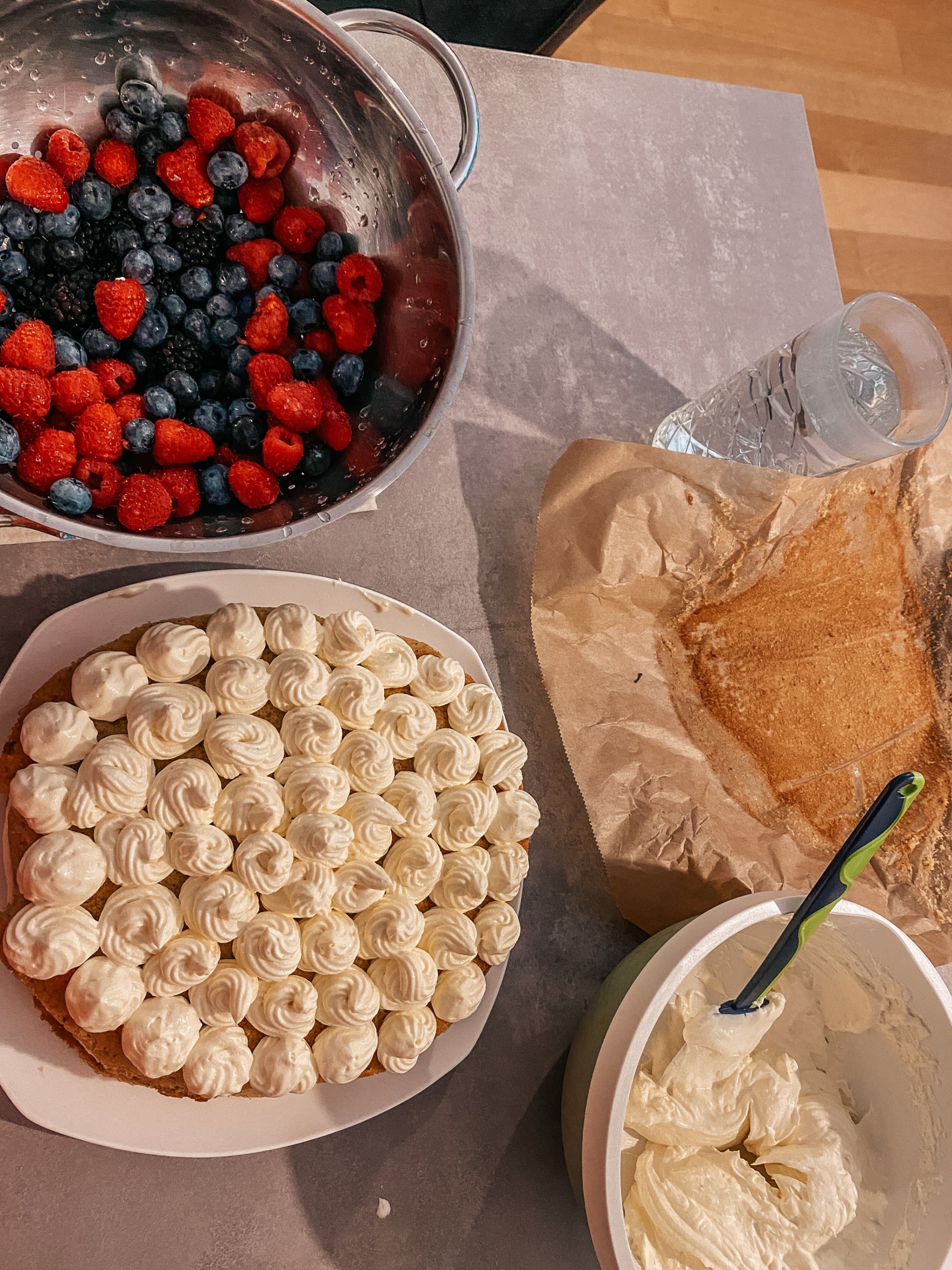 Cream Cake with Forest Fruits Recipe Image