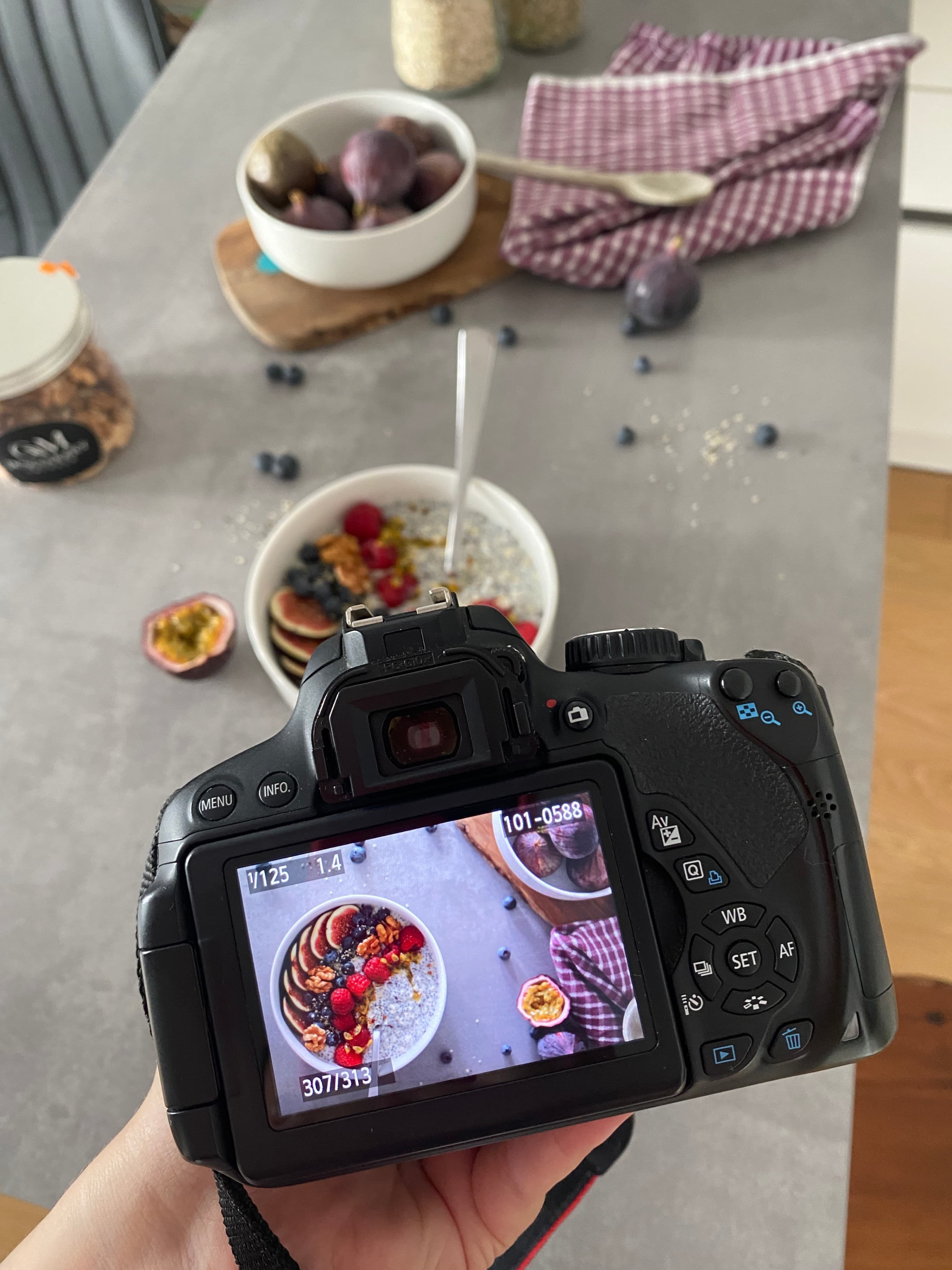 Raspberry Figs Chia Bowl Recipe Image