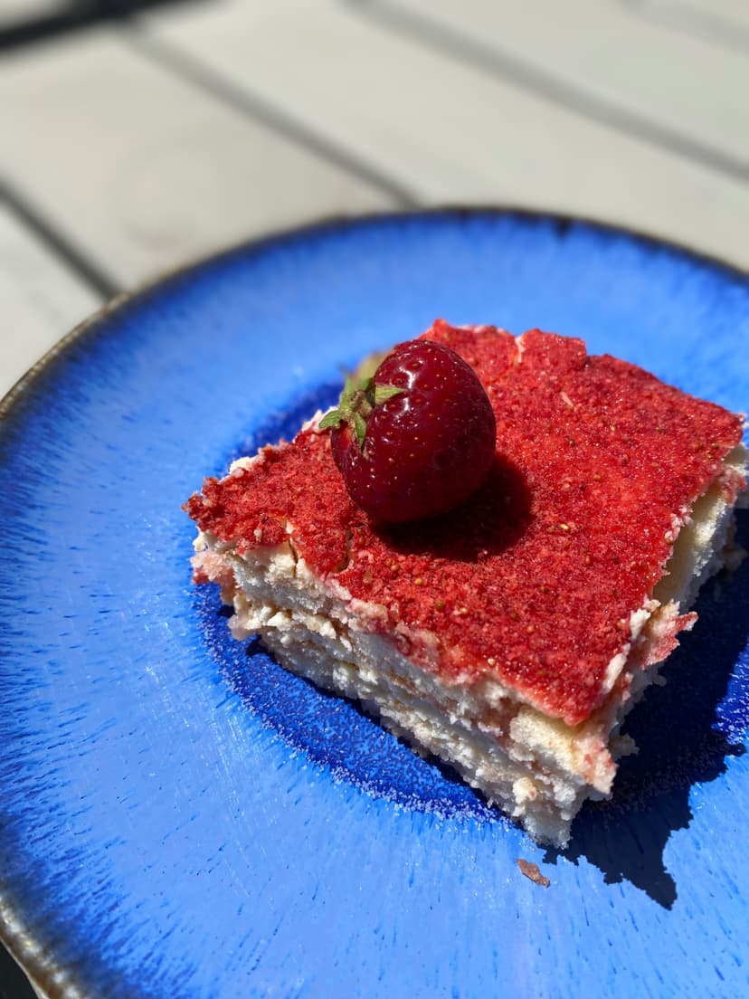 Strawberry Tiramisu Rocely Recipe