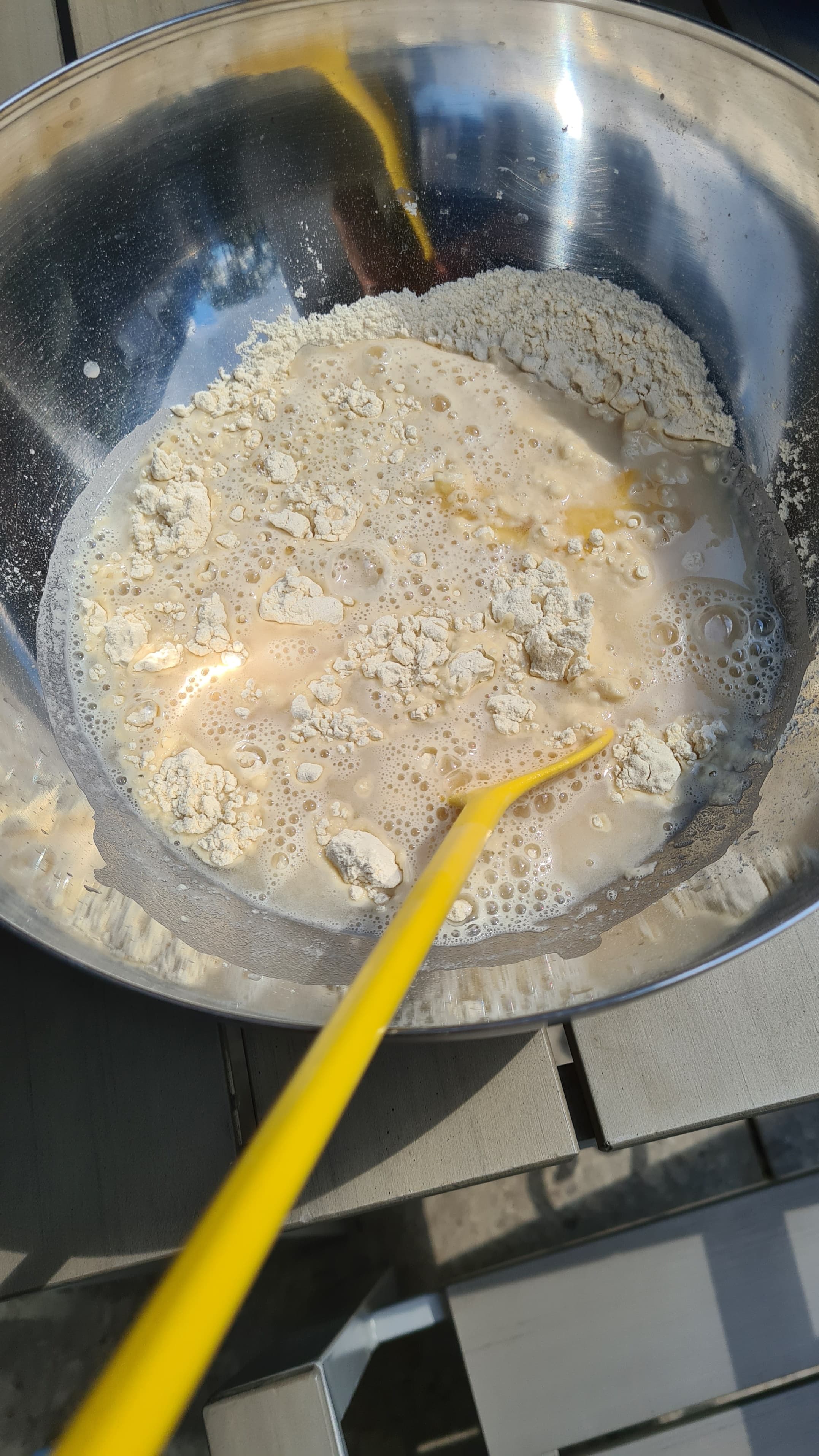 Ciasto na pizzę – Metoda Poolish, wersja mleczna 70% hydracji (72h fermentacji) Recipe Image