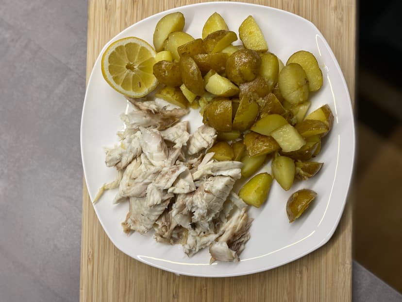 Receta de Rocely de Dorada con Patatas Salteadas Crujientes