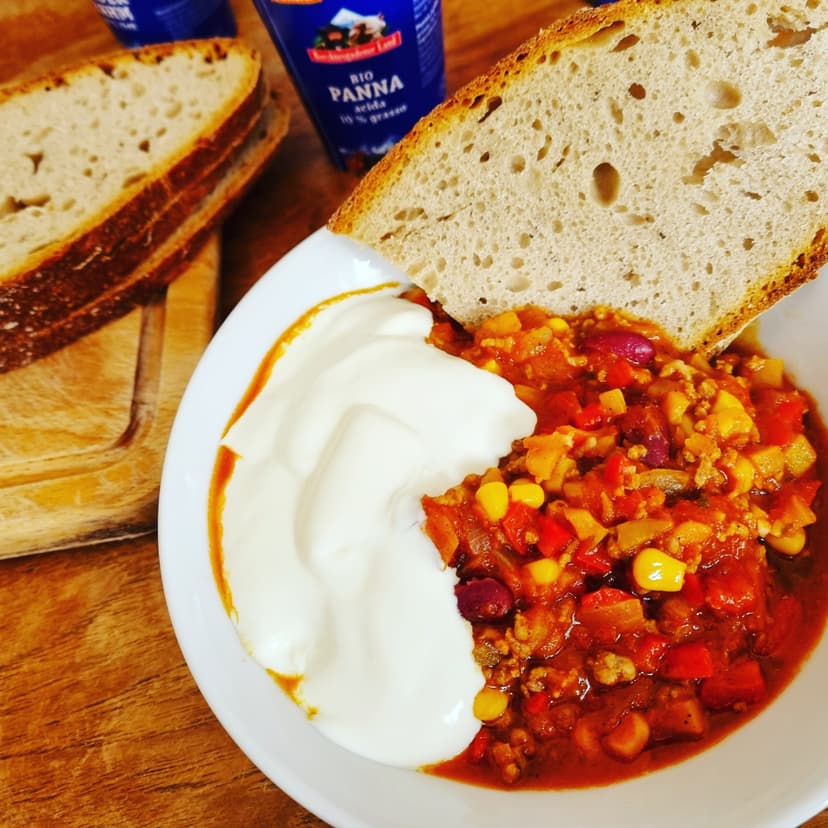 Receta de Rocely de Chili con Carne al Estilo Texas Contundente con Chocolate Negro y Vino Tinto