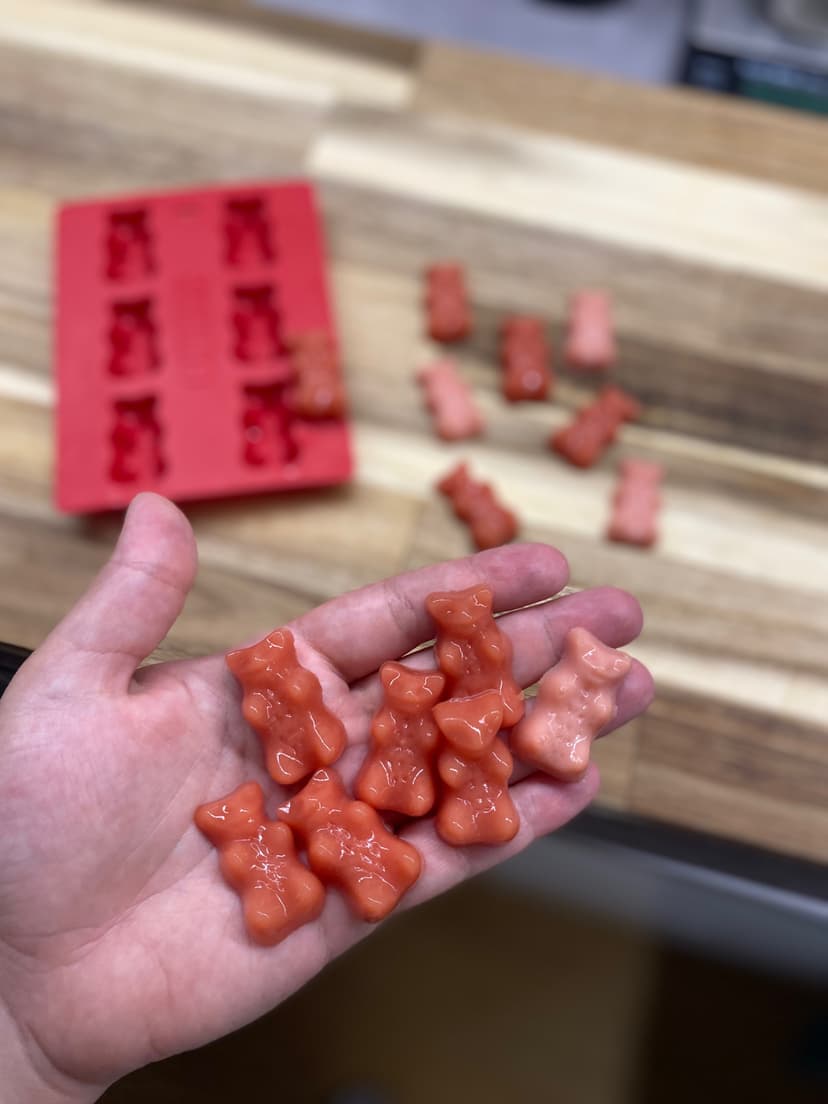 Homemade High-Protein Watermelon &amp; Peach Gummy Bears Rocely Recipe