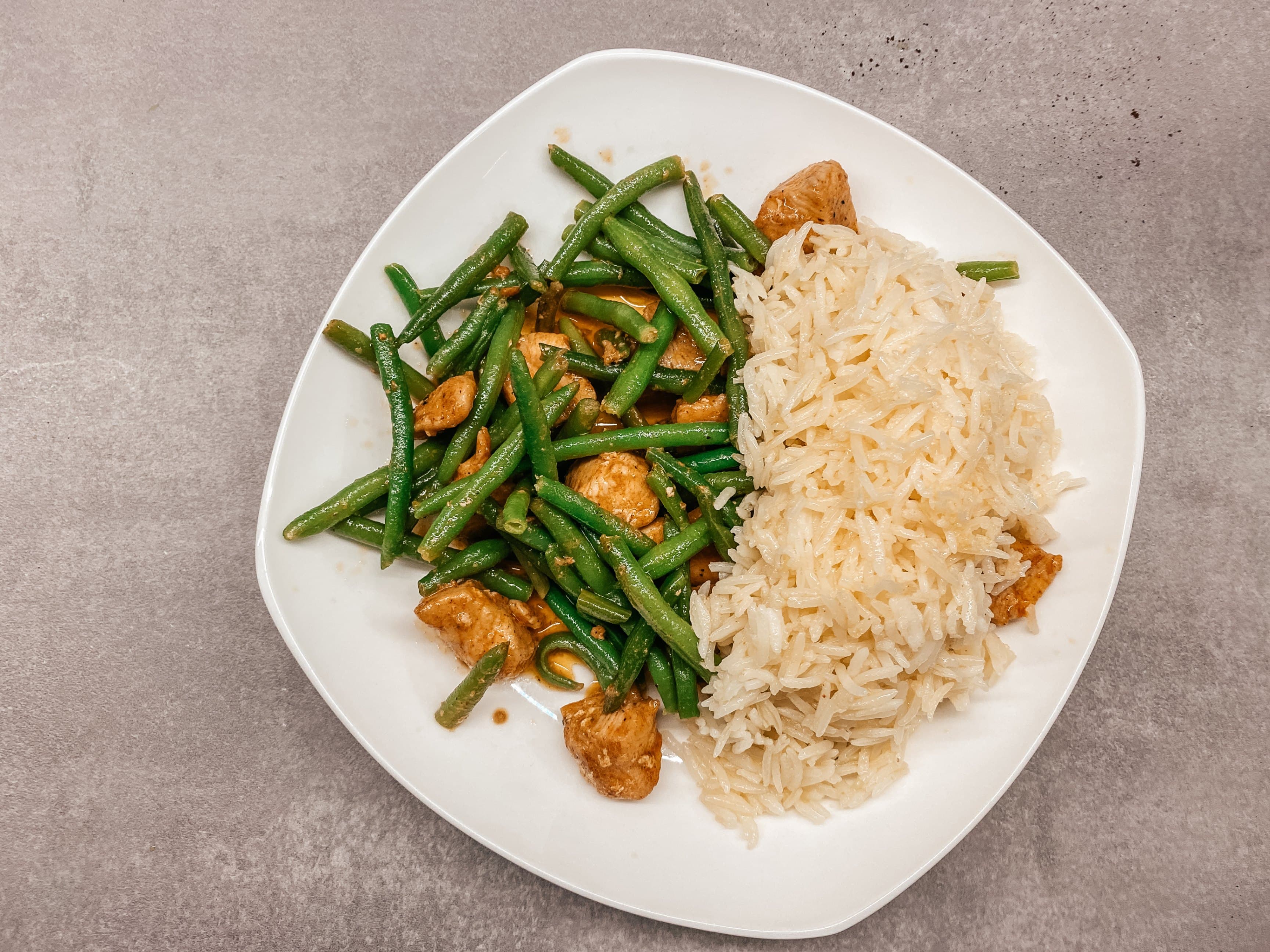 Chicken with Green Beans and Rice Recipe Image