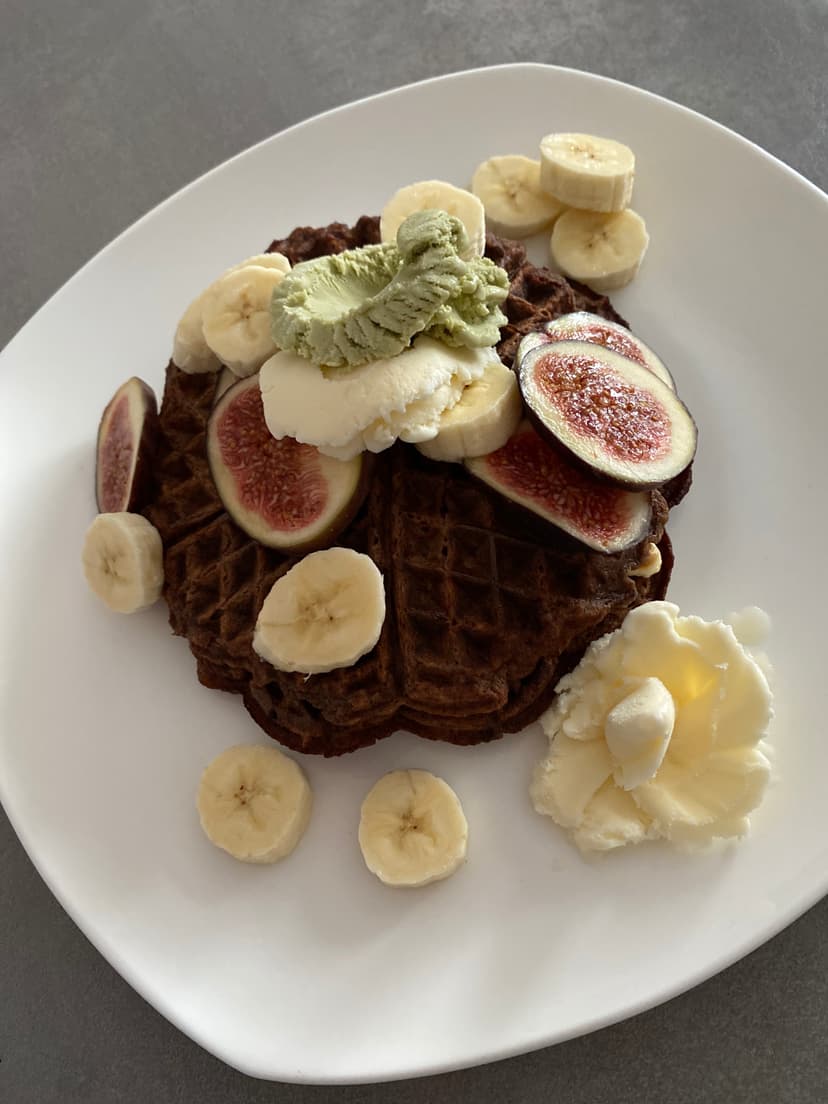 Protein Waffles with Banana and Cocoa Rocely Recipe
