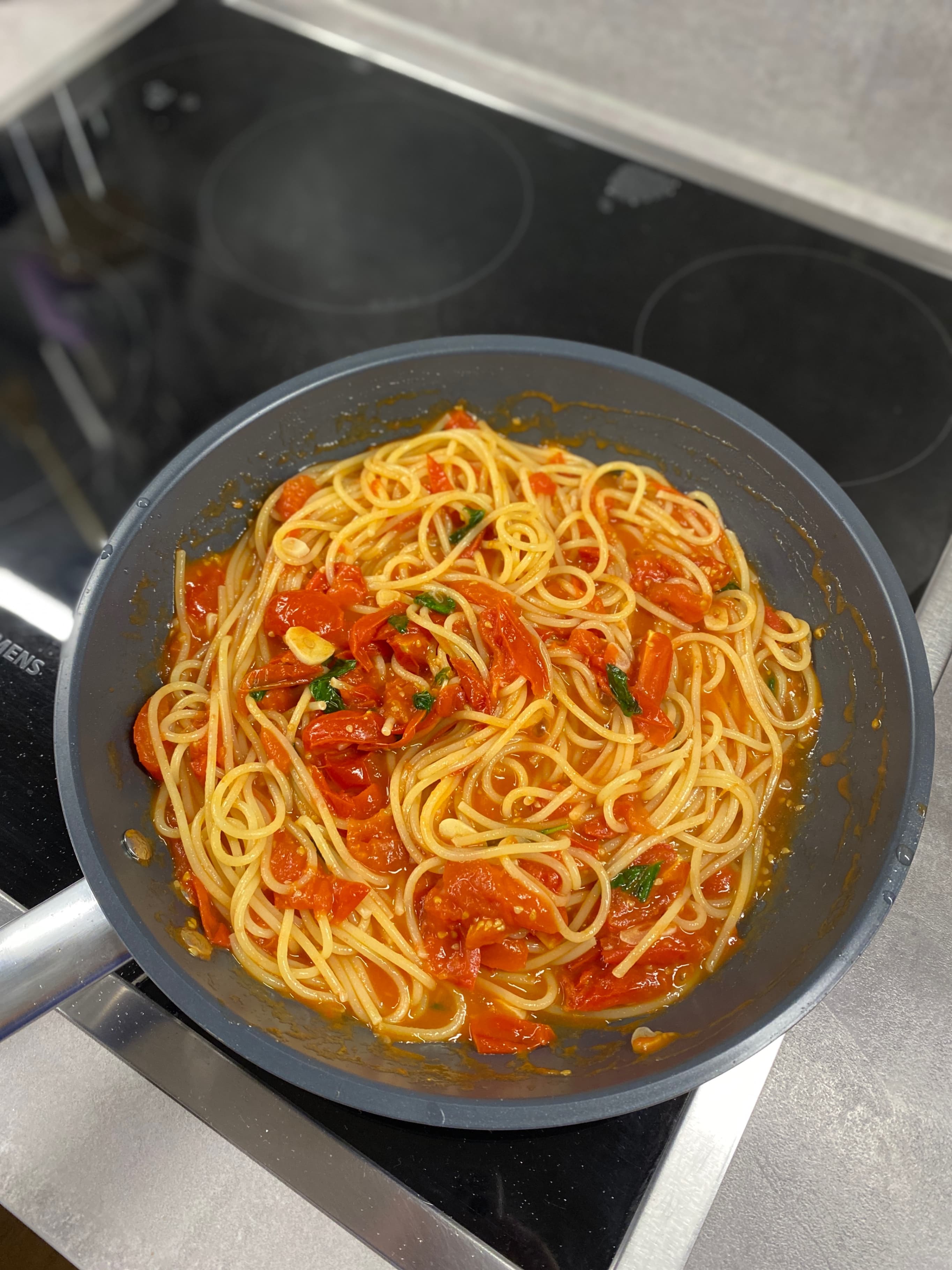 Pasta Pomodoro with Burrata Recipe Image