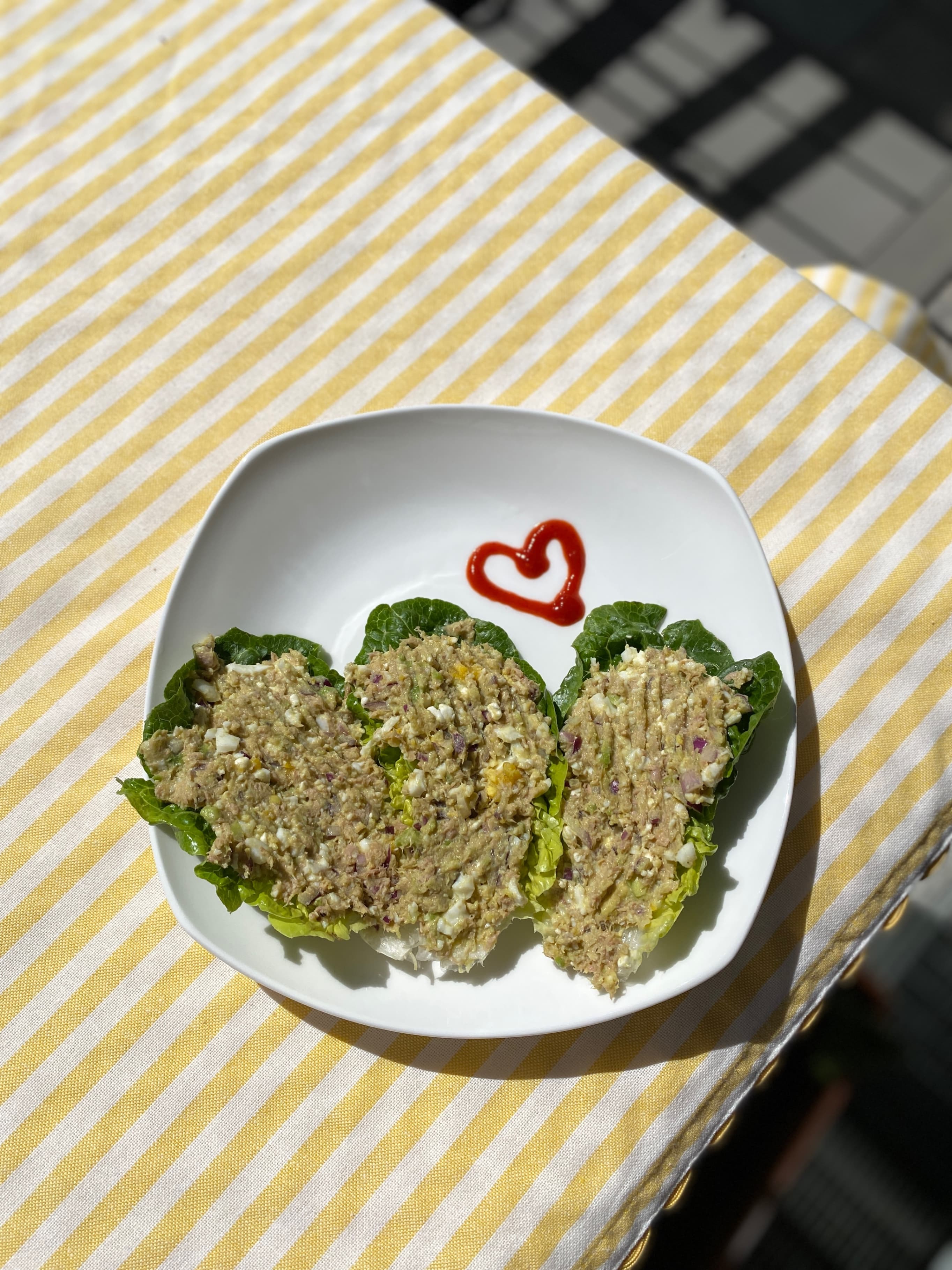 High-Protein Tuna & Avocado Lettuce Wraps Recipe Image