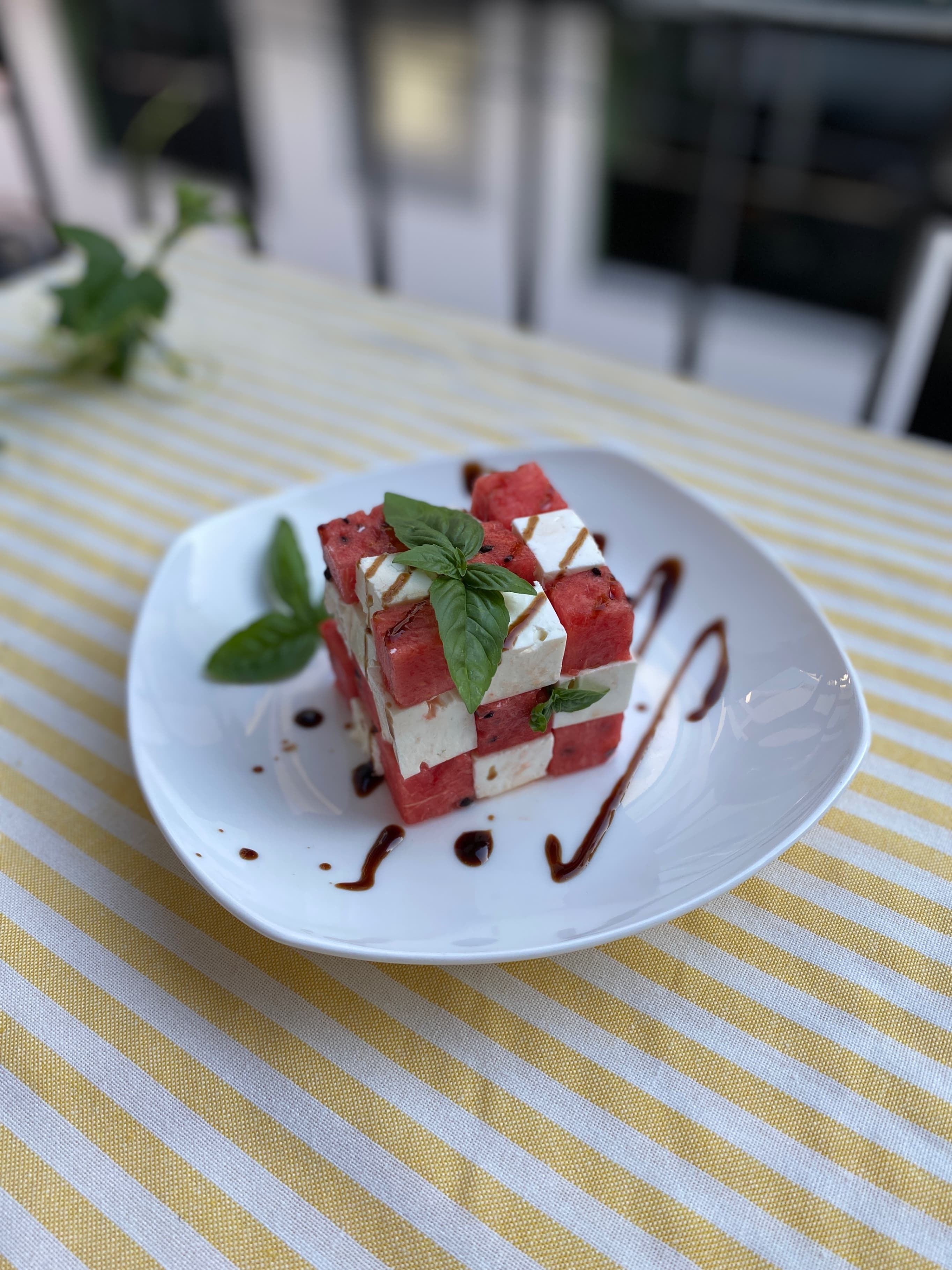 Ensalada de Sandía Fácil en Dos Pasos Recipe Image