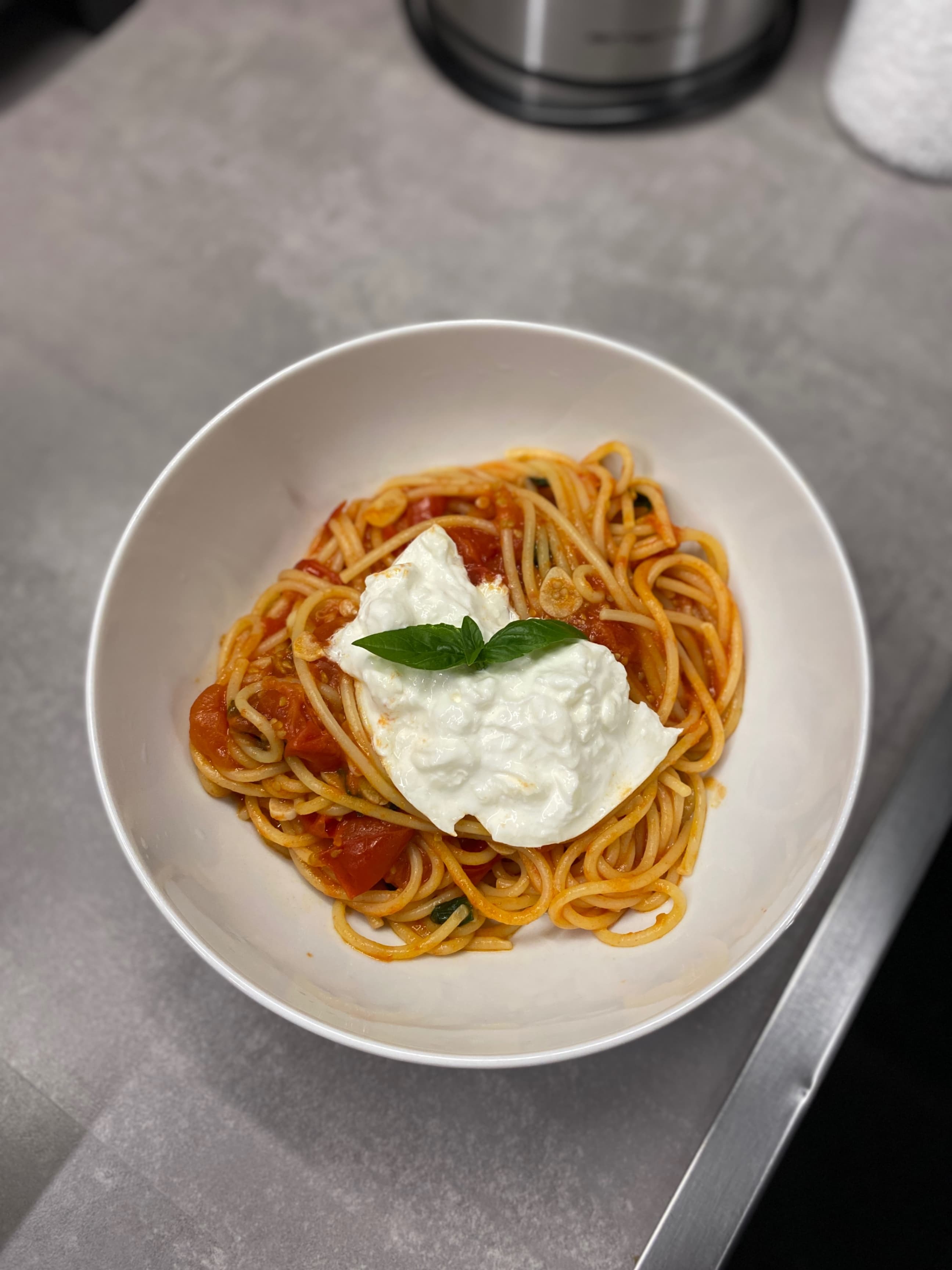 Pasta Pomodoro with Burrata Recipe Image