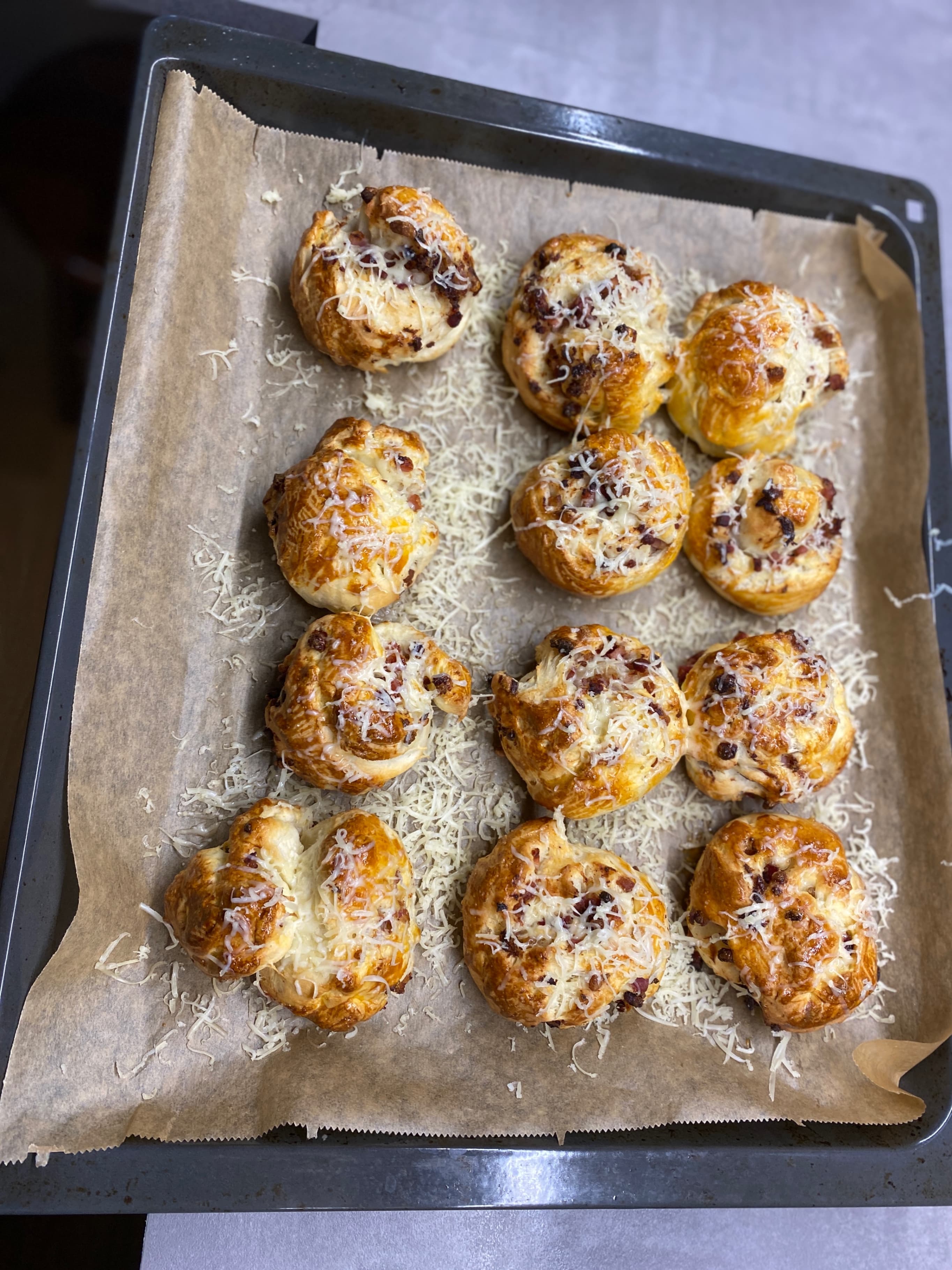 Bułeczki z boczkiem Recipe Image