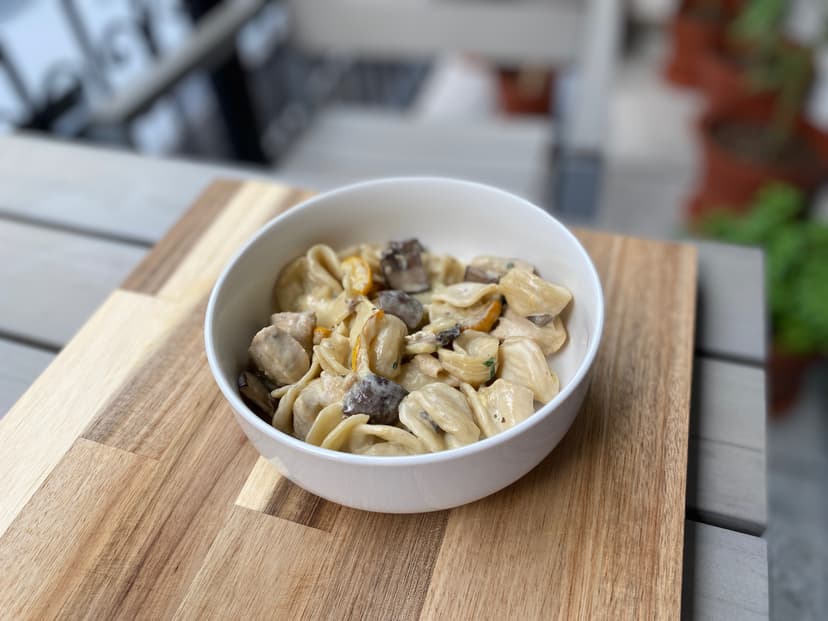 Receta de Rocely de Pasta Cremosa con Pollo y Verduras