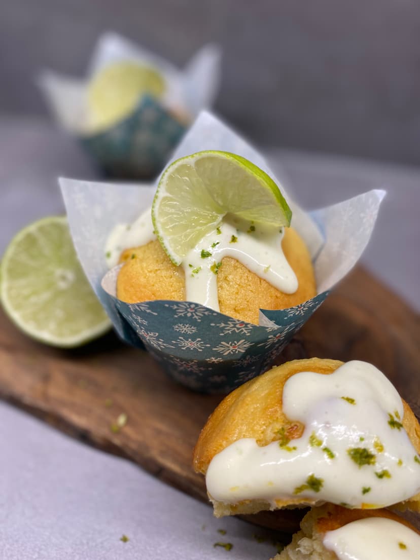 Lemon Muffins with Lime Cream Rocely Recipe