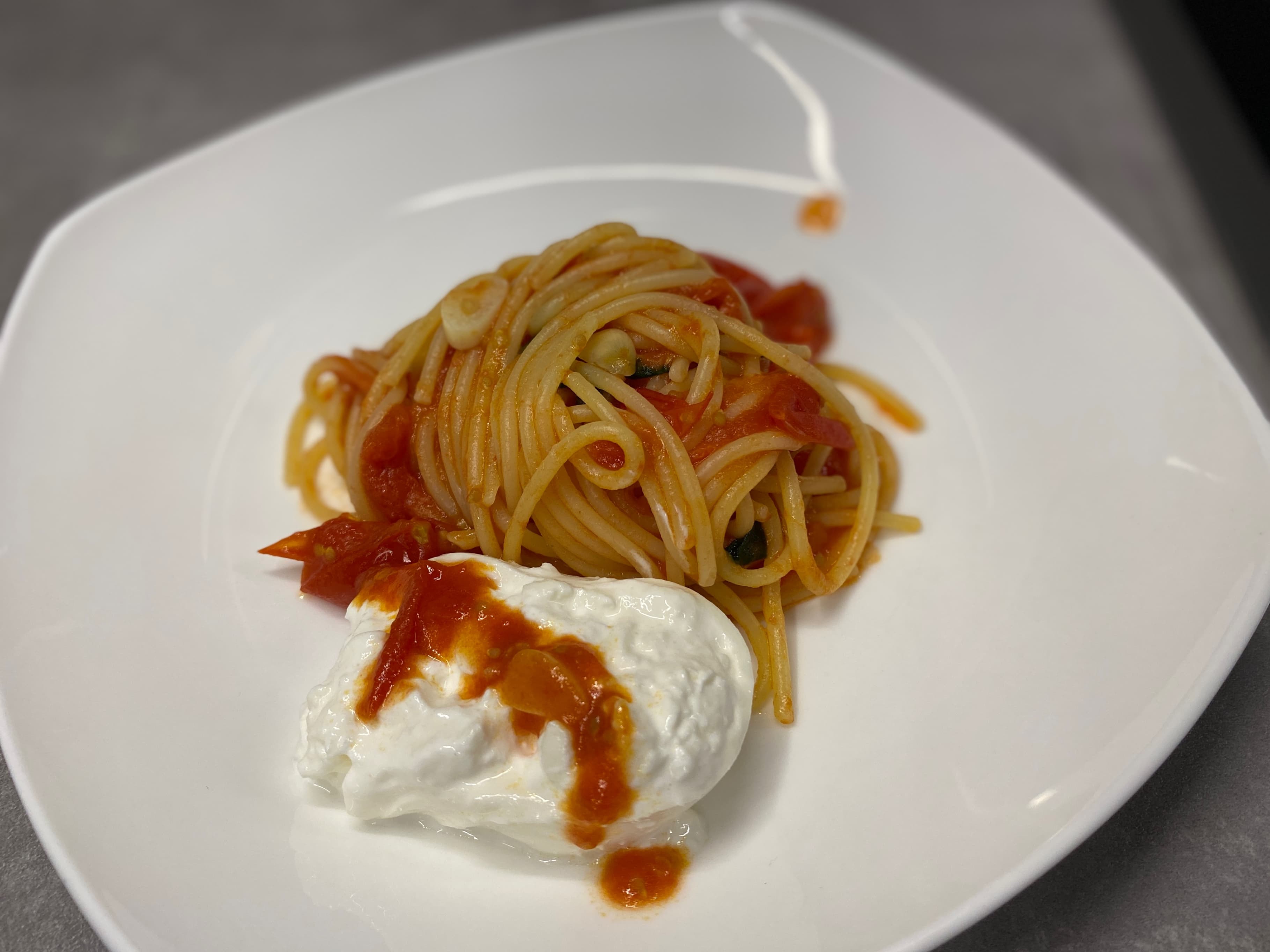 Pasta Pomodoro with Burrata Recipe Image