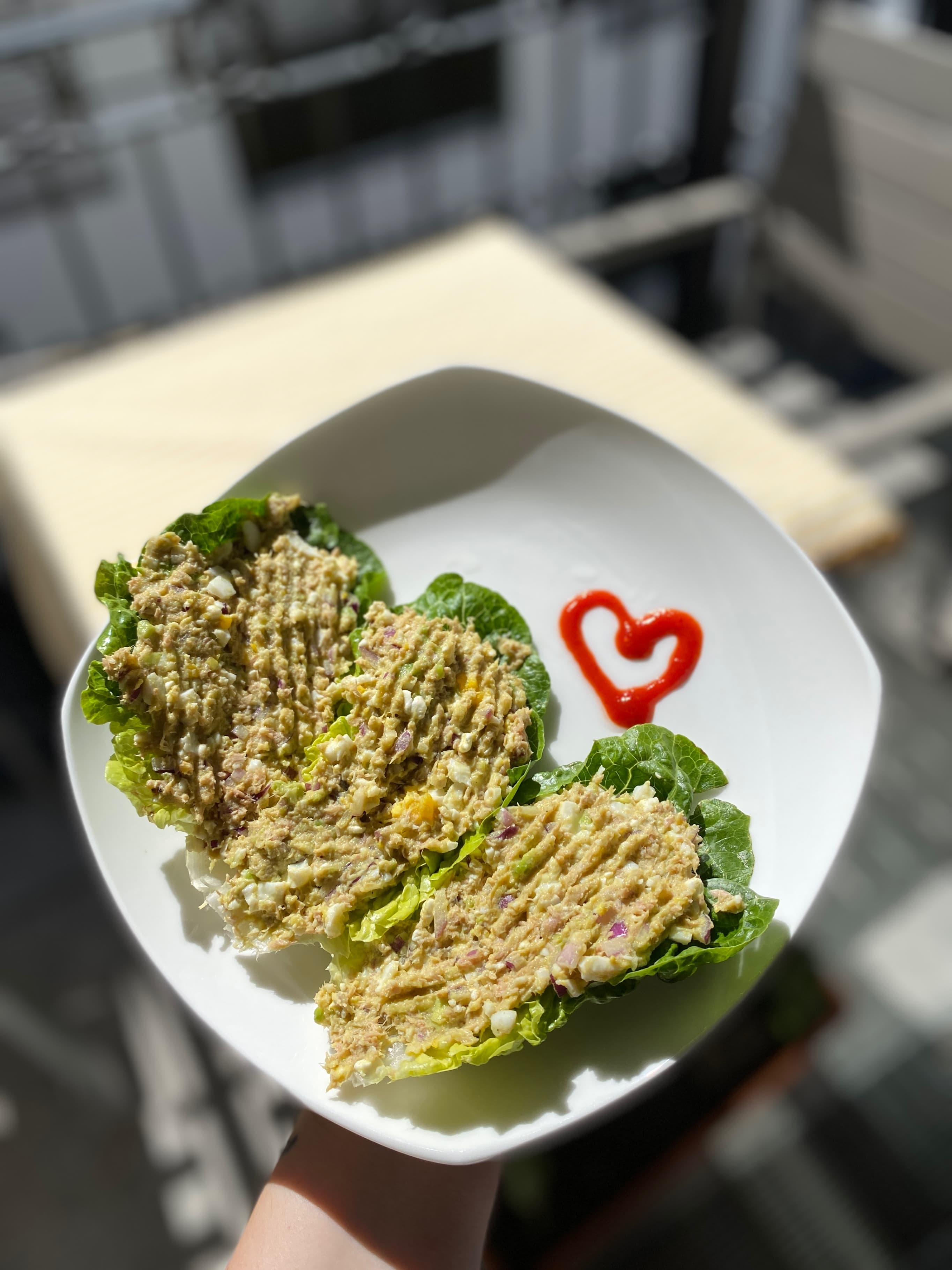 High-Protein Tuna & Avocado Lettuce Wraps Recipe Image