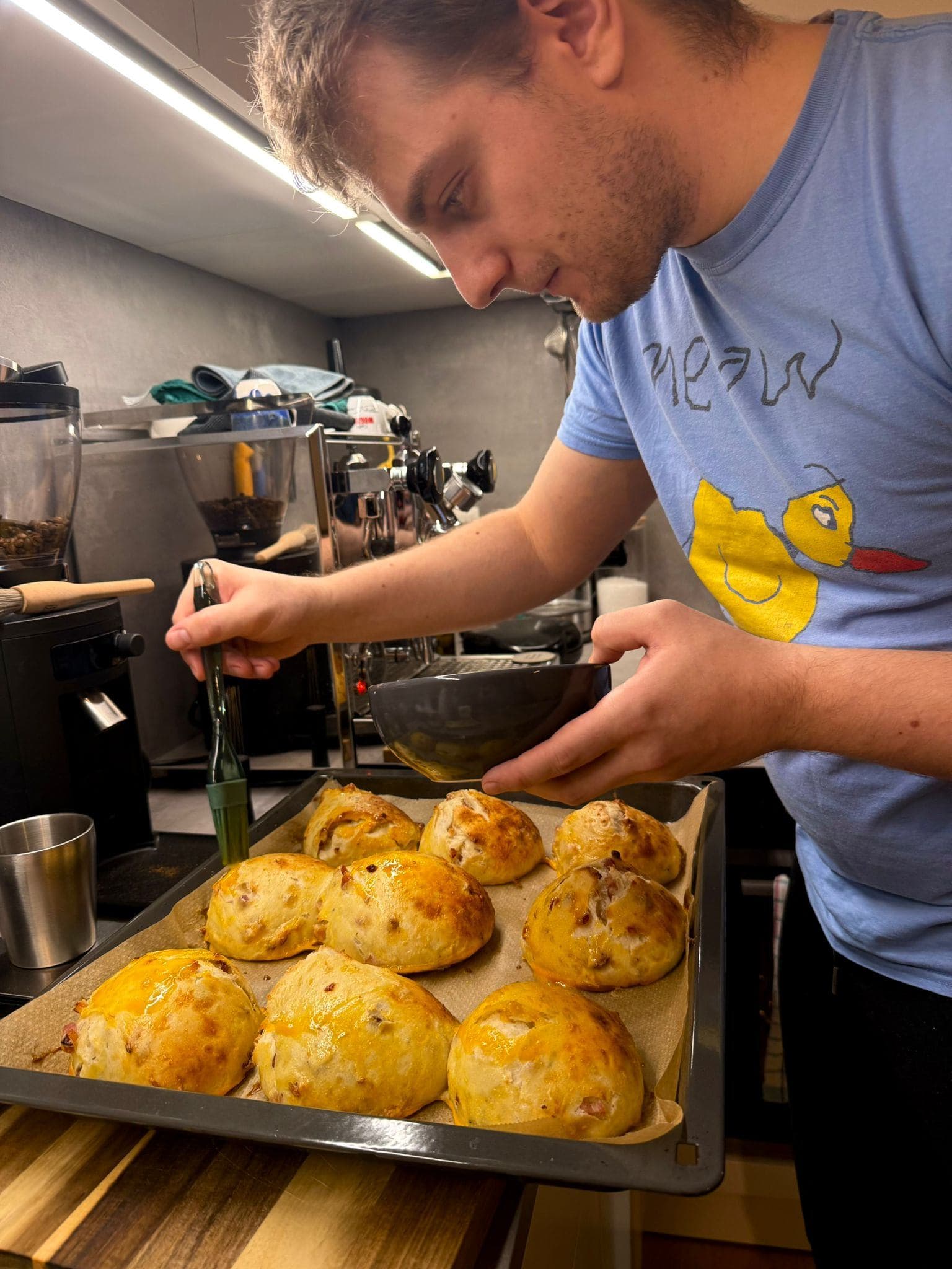 Speckbrötchen – Ciasto mleczne 100% hydracji z boczkiem i raclette (48 h) Recipe Image