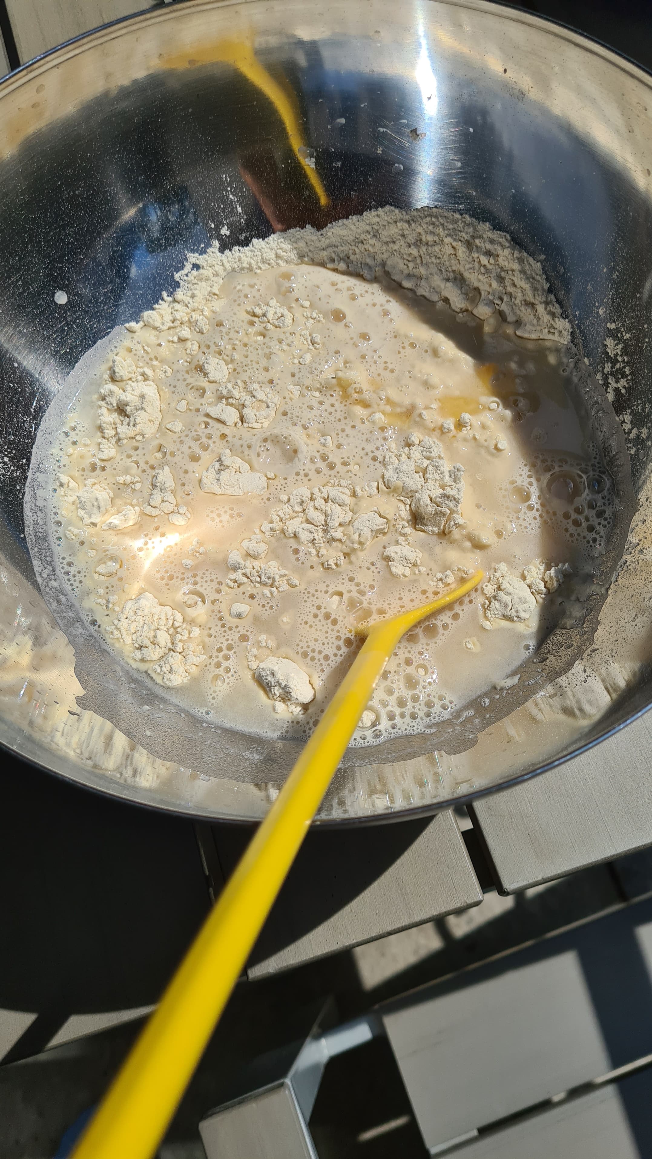 Ciasto na pizzę – Metoda Poolish, wersja mleczna 70% hydracji (72h fermentacji) Recipe Image