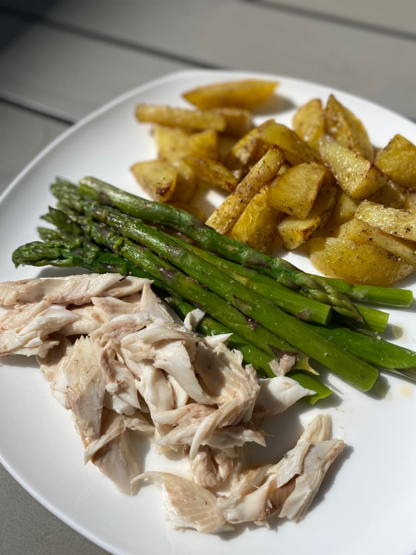 Receta de Rocely de Trucha al Horno con Patatas y Espárragos