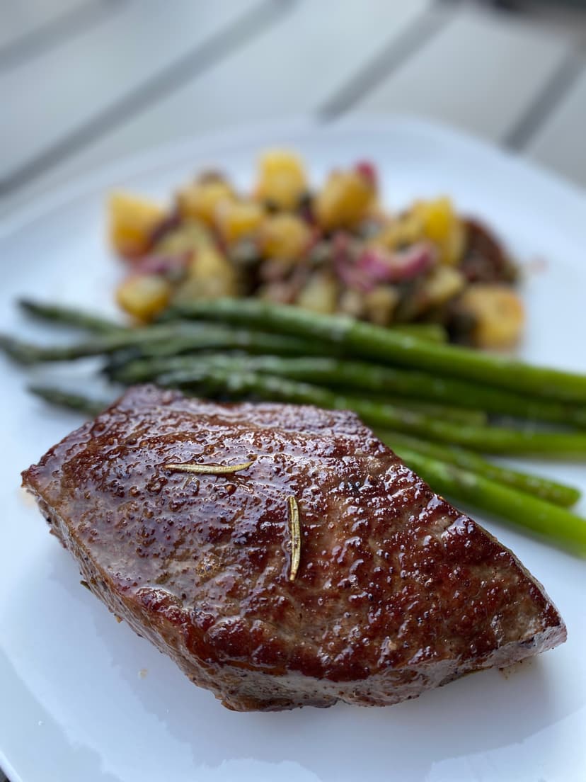 Steak with Asparagus and Potato Salad Rocely Recipe