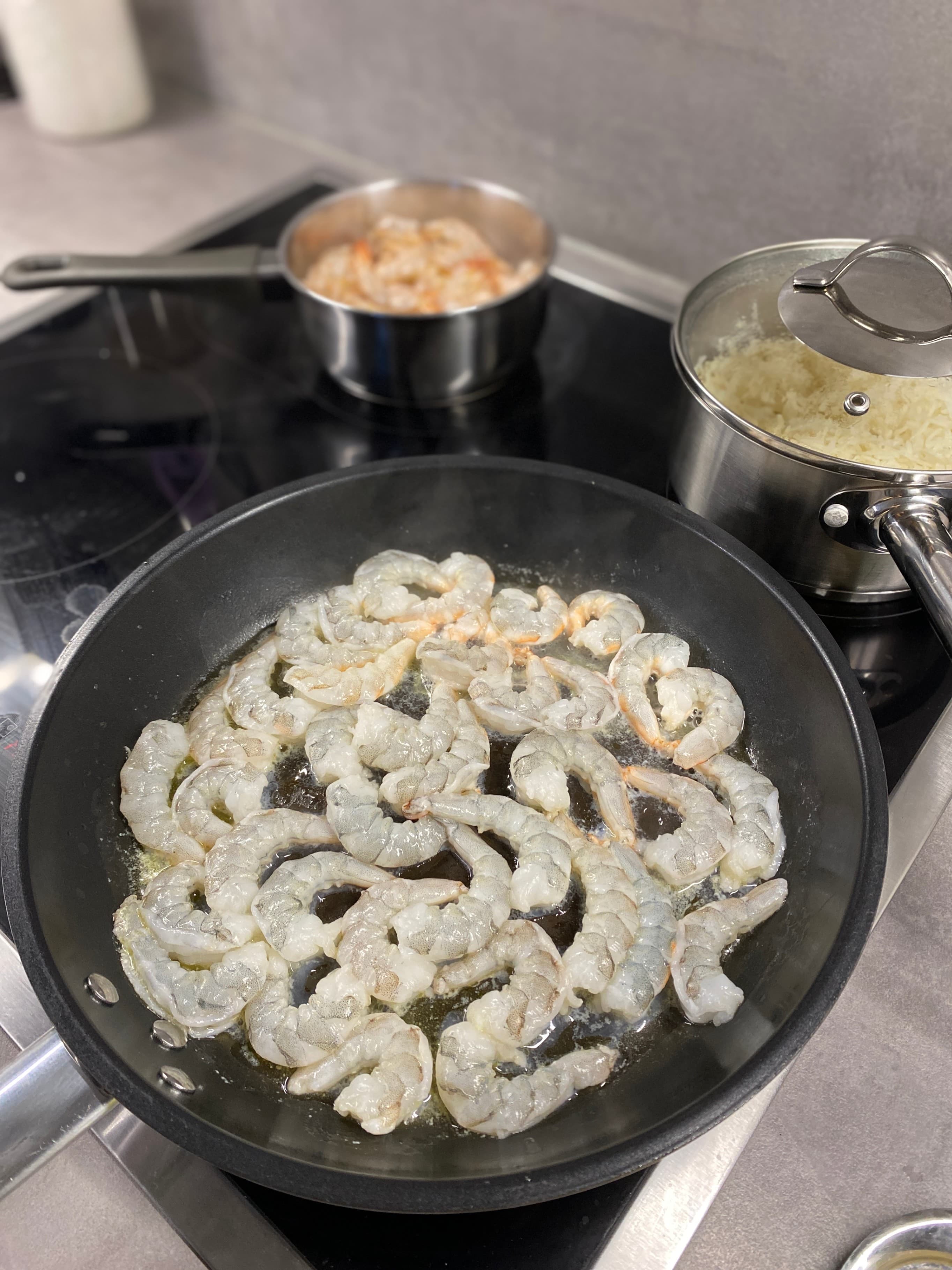Sushi Bowl with Shrimp and Edamame Recipe Image