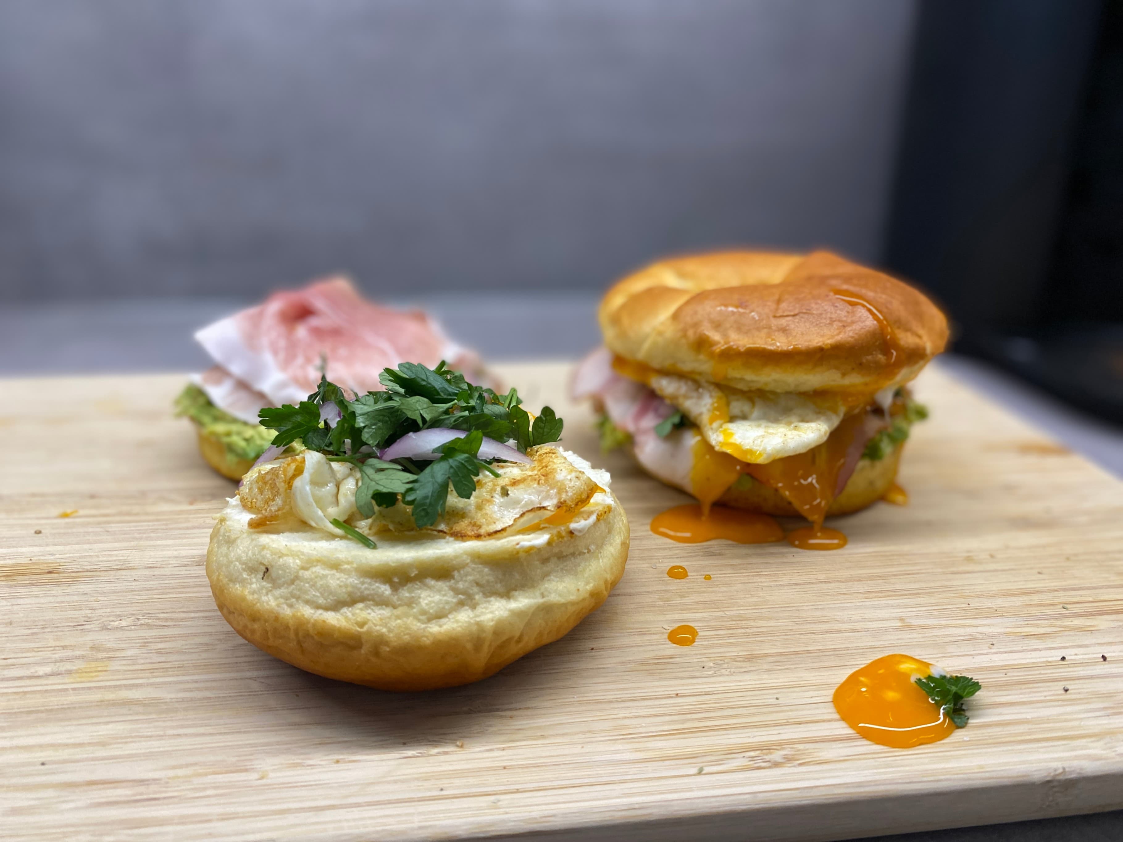 Prosciutto Bagel with Avocado Mousse Recipe Image