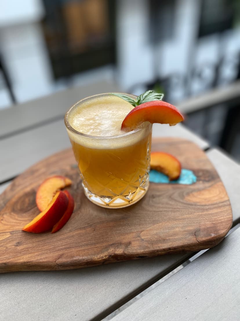 Refreshing Herbal Peach Iced Tea: A Garden-Infused Summer Delight Rocely Recipe