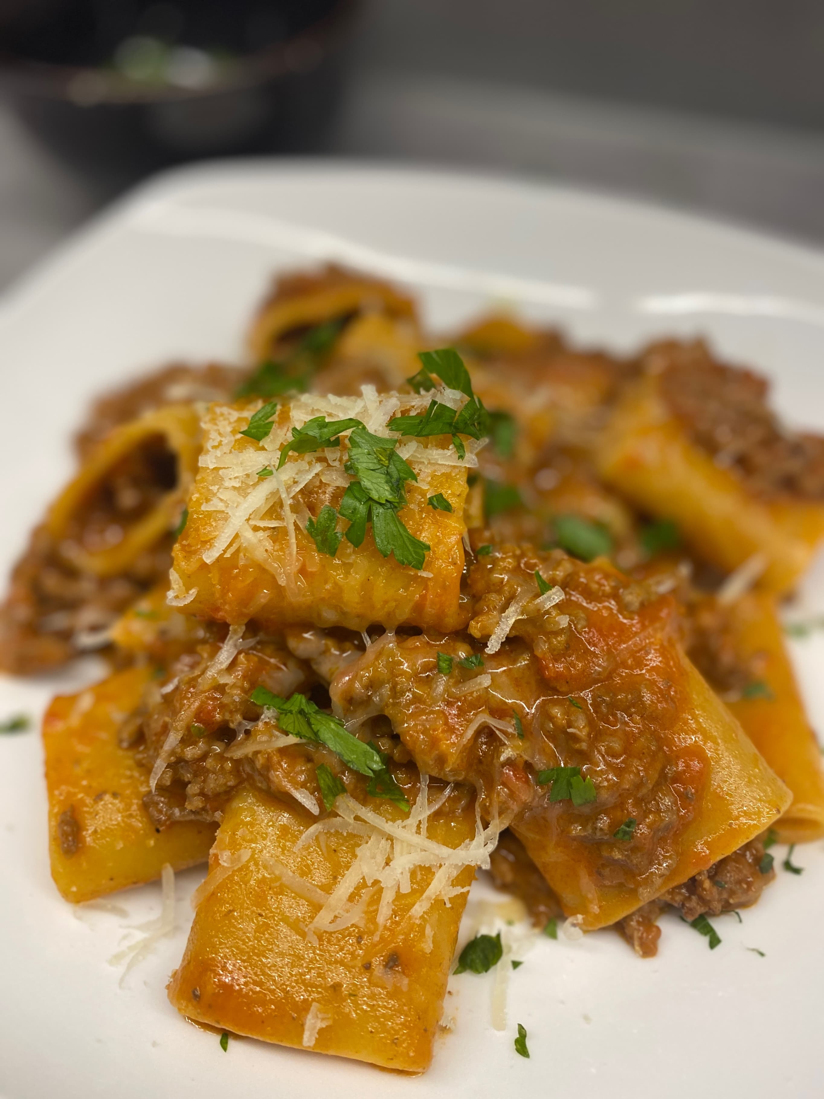 Pasta with Ground Beef and Creamy Tomato Sauce Rocely Recipe